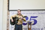 Дмитрий Мацкевич исполняет псалом (24.12.2017)